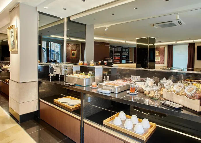Nexus Valladolid Suites & Hotel